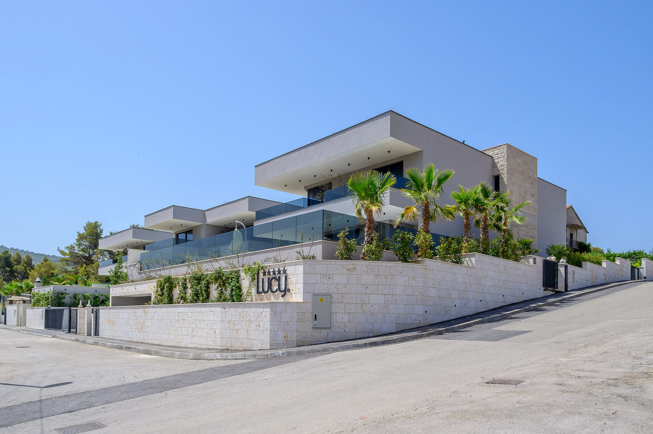 Baldasar arhitektura i dizajn - Tri blizanke - Marina kraj Trogira